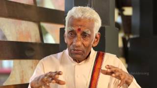 What is Kathakali and what does this dance drama convey?  Nelliyode Vasudevan Namboodiri