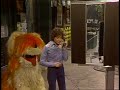 Sesame Street 1654 Linda Answers The Phone 1982