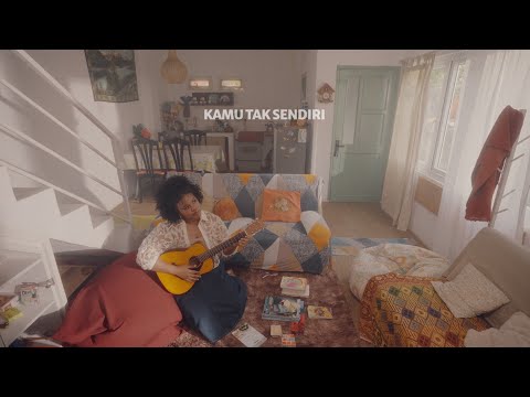 Jemimah Cita - Kamu Tak Sendiri (Official Lyric Video)