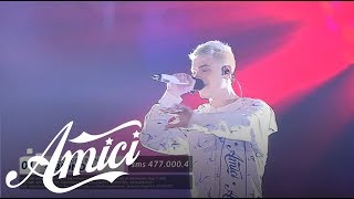 Amici 17 - Biondo - Roof garden - IV serale