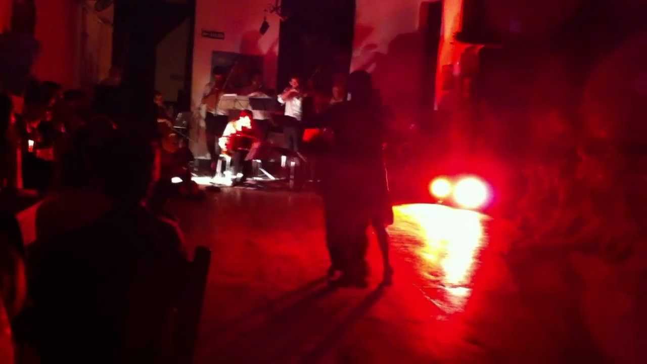 RECUERDO - Paula Ballesteros y Alejandro Hermida con Rascacielos en Milonga en Orsay