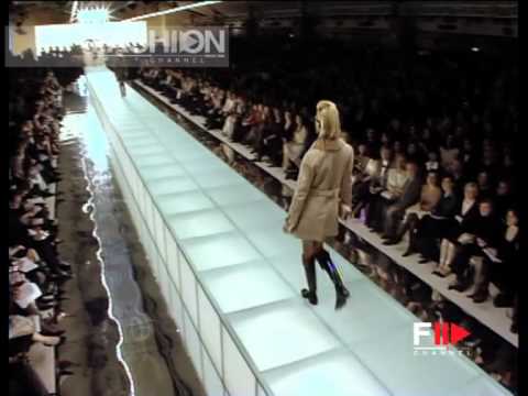 "Chanel" Autumn Winter 2001 2002 Paris 2 of 6 pret a porter women by FashionChannel.mov