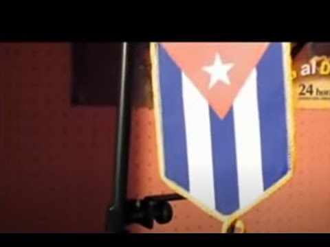 Kola Loka Negüe ft. El Micha - Cuba se extraña (Video Oficial)