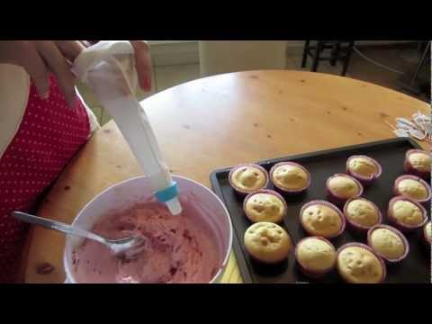 Lemon Cupcakes mit Himbeer-Buttercreme