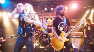 Phil Lewis and Tracii Guns - LIVE - Over the Edge