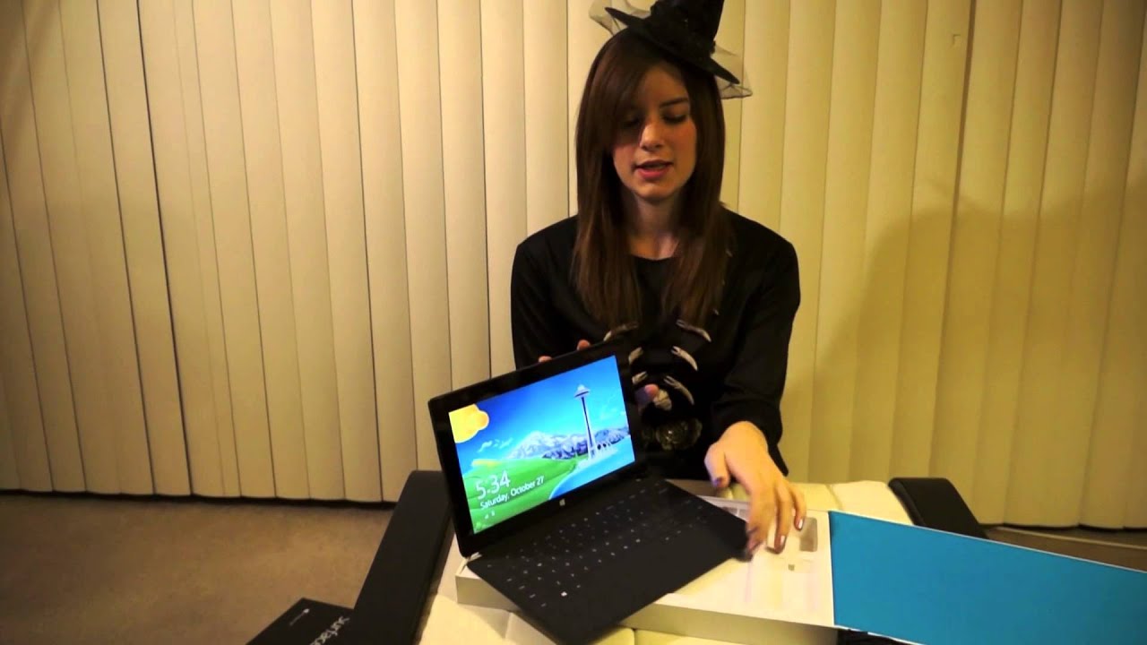 Microsoft Surface RT Unboxing - YouTube