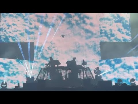 FLIGHT FACILITIES @ BEYOND THE VALLEY 30 DECEMBER 2022 (3 of 4)