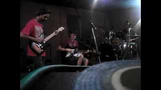 MD - Minotaur (Thee oh Sees cover)