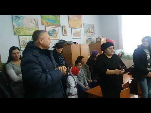 Campania ZDI la Scoposeni - daruri pentru cei mici