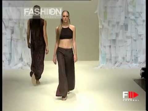 "Lee Young Hee" Spring Summer 1997 Paris 3 of 5 pret a porter woman by FashionChannel