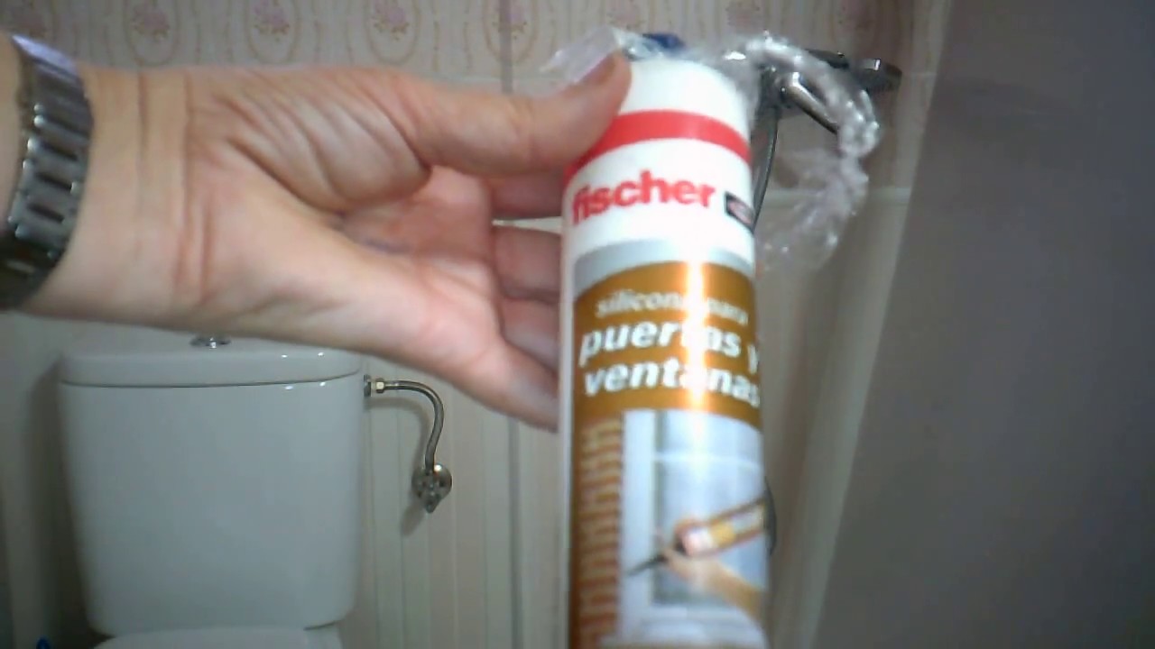 Sustituir la Mampara de la ducha por un Fijo de Policarbonato por 20€.Con silicona fría. DIY
