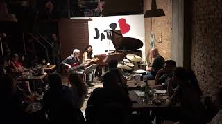 Makiko Yoneda TRIO LIVE Video 2 - Maracatu- JazzB at São Paulo , Brazil -