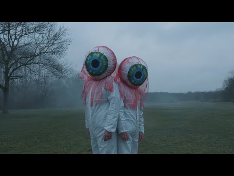 DEINEMAFA - Heiratsantrag im Baumarkt