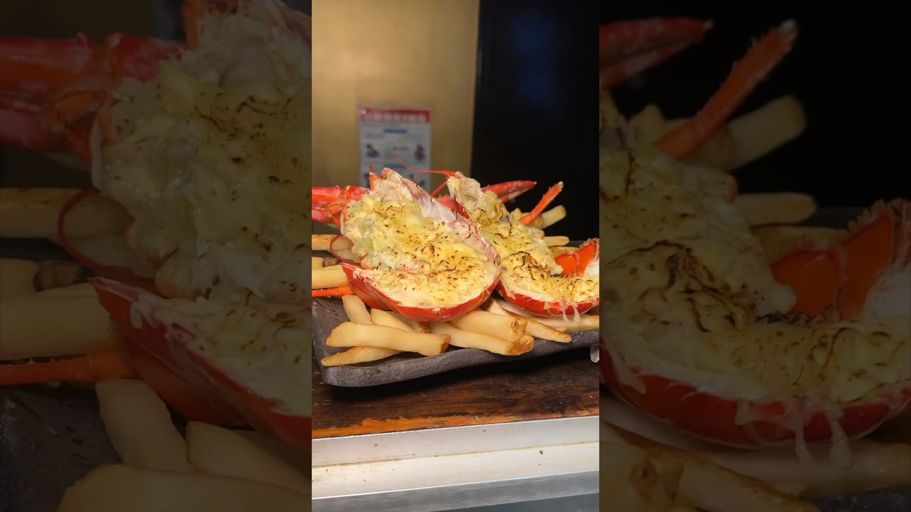 The CHEESY LOBSTER FRIES from Ryujin in Williamsburg, Brooklyn NYC!  Would you DEVOUR? #DEVOURPOWER