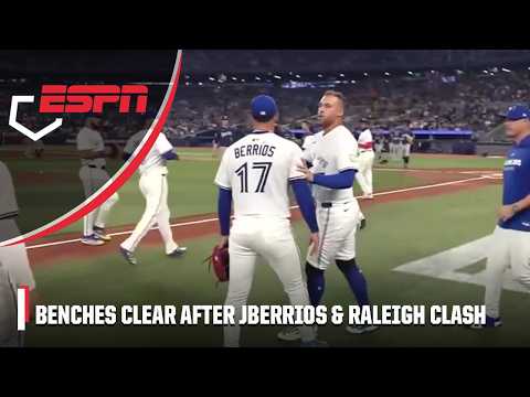 🔥 HEATED EXCHANGE 🔥 Benches clear after Jose Berrios and Cal Raleigh CLASH 👀 | ESPN MLB