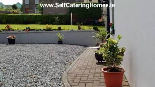 preview picture of video 'City Centre Apartment Self Catering Galway City Ireland'