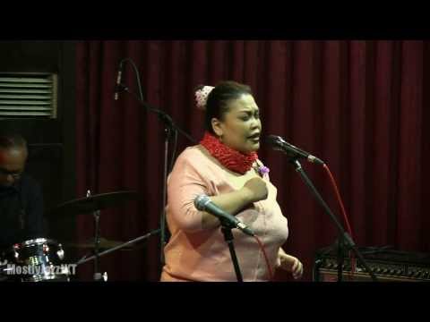 Like Father Like Son ft. Bertha - Quiet Nights @ Mostly Jazz 25/12/13 [HD]