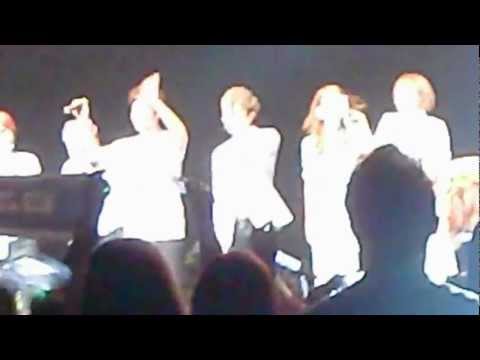 120811 Beauty and the Beast in Macau-ending