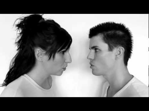 VIRGINIA MOS Y GONZALO CASTAÑEDA - Quédate Conmigo (Cancion oficial 2012)