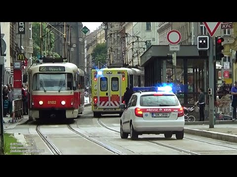 Prague EMS ambulance 138 + blood transport car responding [CZ | 25.5.2018]