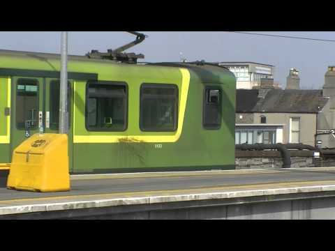 Irish Rail 8100 EMU 8133 + 8106 + 8107 arrives at Dublin Connolly