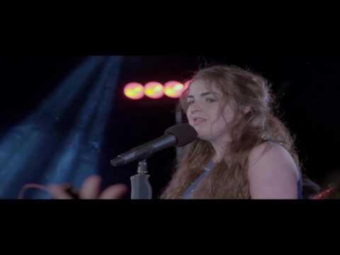 "Forever Young"  le Alphaville as Gaeilge