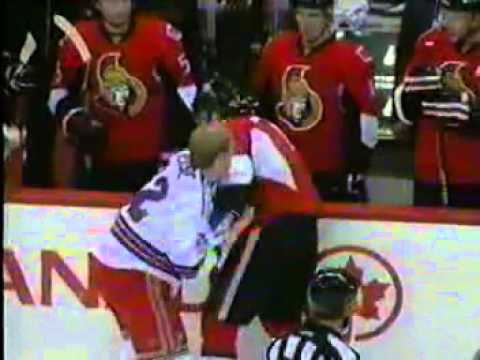 Dale Weise vs Nick Foligno Oct 2, 2010