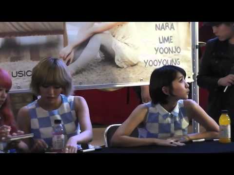 130510 Hello Venus Fan Sign Meeting4