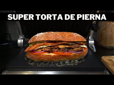 Torta de Pierna de Cerdo Adobada en Chile Cascabel