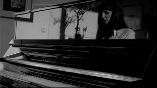 MILLA BRUNE "Wuthering Heights" (Cover Kate Bush)