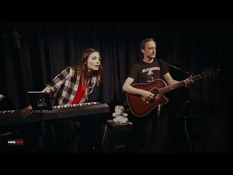 Lauantai live - Ella Tepponen ft. Teemu Seppälä