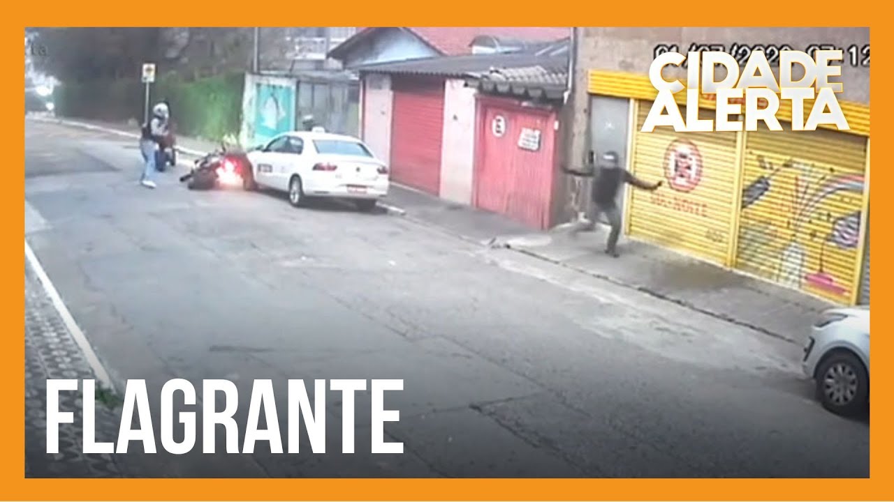 PM aposentado reage a assalto e atira contra bandidos em SP