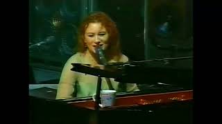 Tori Amos / The Waitress + &quot;eat my pussy&quot; incident (Live 1999) [Reworked]