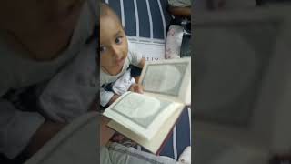 Download lagu Baby kissing the Quran 😘 #shorts #iishu #quran mp3 Download lagu Baby kissing the Quran 😘 #shorts #iishu #quran mp3