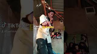 she don&#39;t know my name