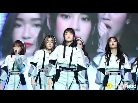 180519 Beginner- BNK48 (Cherprang)@GrabFoodMegaSale Event