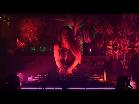 Mary Mesk @ Wave Cast #6