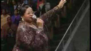 Twinkie Clark - Worship The King