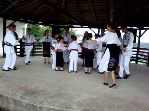 BABI MINUNE  AM FILMAT IN COMUNA BUDA JUD BUZAU 2015