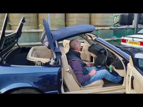 Mercedes R129 SL500 - Roof Close - See oldcolonelcars.co.uk