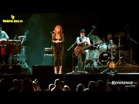 Umbria Jazz 2014 - FIORELLA MANNOIA - I Treni a Vapore (live version) HD