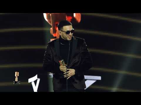 Triple X Hit Awards- шүүгчдийн нэрэмжит шагнал Thunder