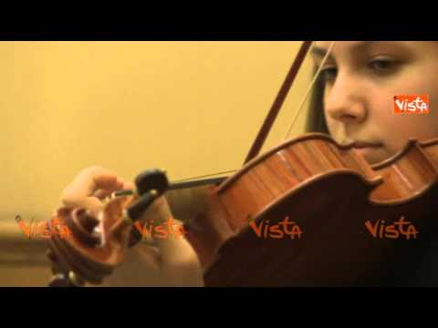 L'ENFANT PRODIGE DEL VIOLINO CLARISSA BEVILACQUA ESEGUE IL PRELUDIO N 3 IN MI MAGGIORE DI BACH