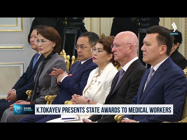 К. Токаев Медицина Кызматкерлерине Мамлекеттик Сыйлыктарды Тапшырды