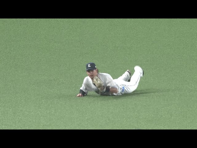 【4回表】ファインプレー!! ライオンズ・西川愛也 左中間に落ちそうな打球をダイビングキャッチ!! 2025年6月10日 埼玉西武ライオンズ 対 阪神タイガース