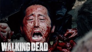 Swarmed by Walkers | The Walking Dead Classic Scene