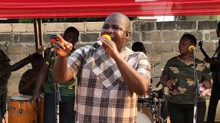 Paa Solo performs his best songs with  live band