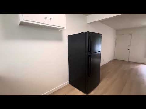 ** MOVE IN SPECIAL** 4124 Grand View! PRIME LOCATION, all vacancies currently offering 2 week free move in special - Video 2 of 2