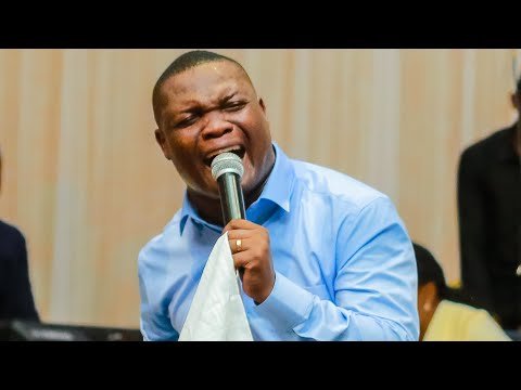 Nifungue Macho nione #intimacywithJESUS Efesians 1:18