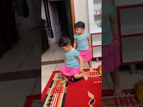 #lakdikikathi #fannyvideo #cutebaby #twinsisters #viral #naisha #namya